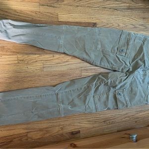 banana republic skinny cargo looking pants